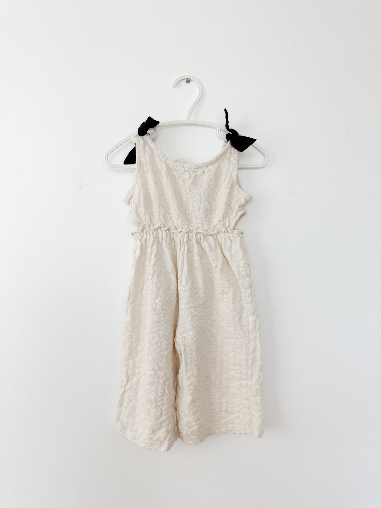 Zara jumper with bow detail Size: 18-24 month