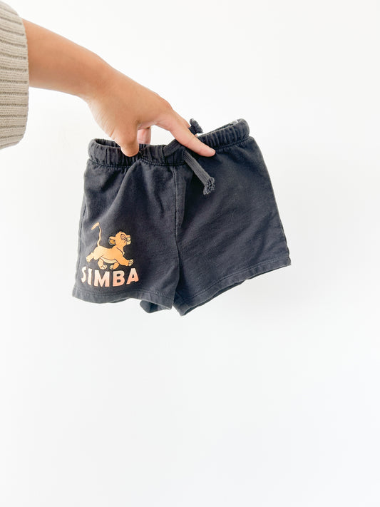 Simba h&m shorts Size: 12-18 month (slightly oversized)
