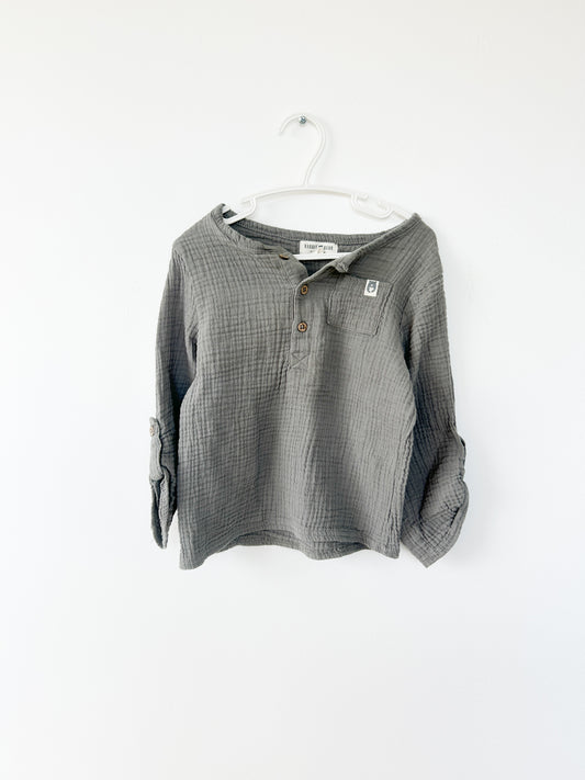 Rabbit & bear long sleeve Size: 2-3T